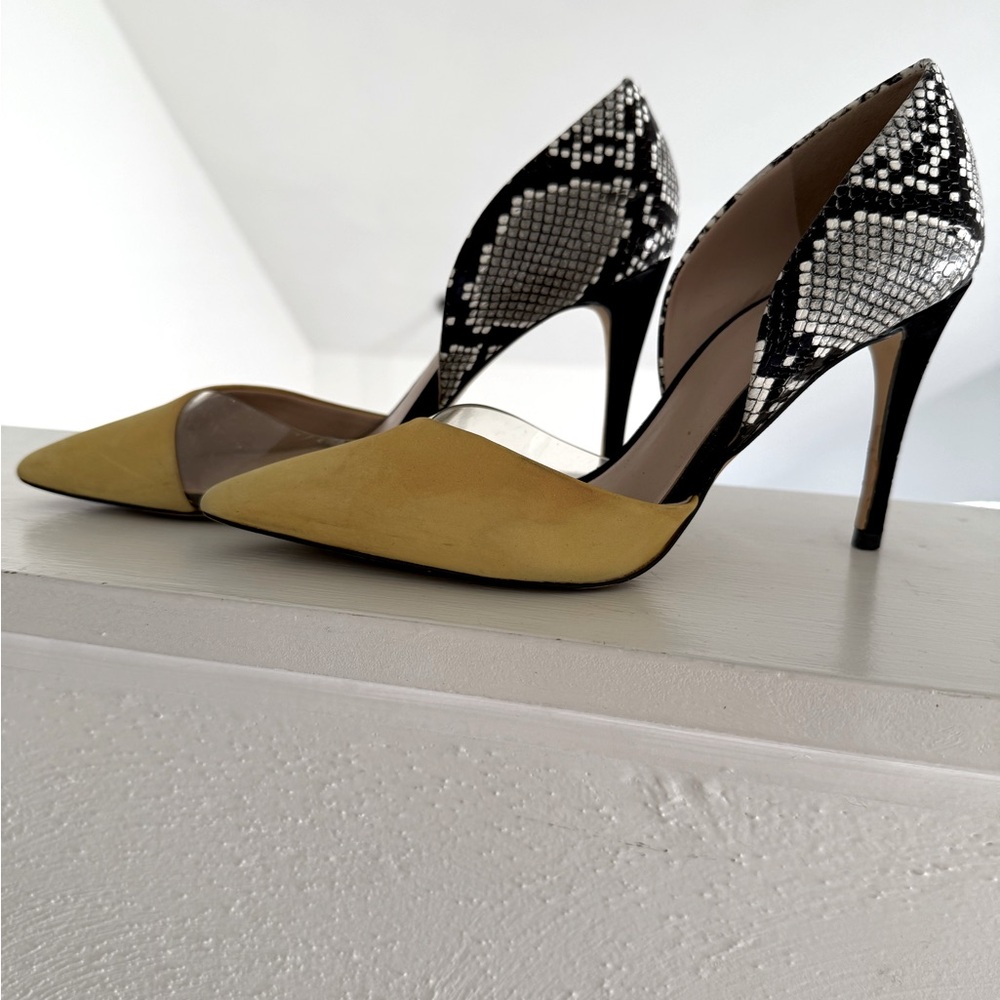 Aldo heels with snakeskin style size 6